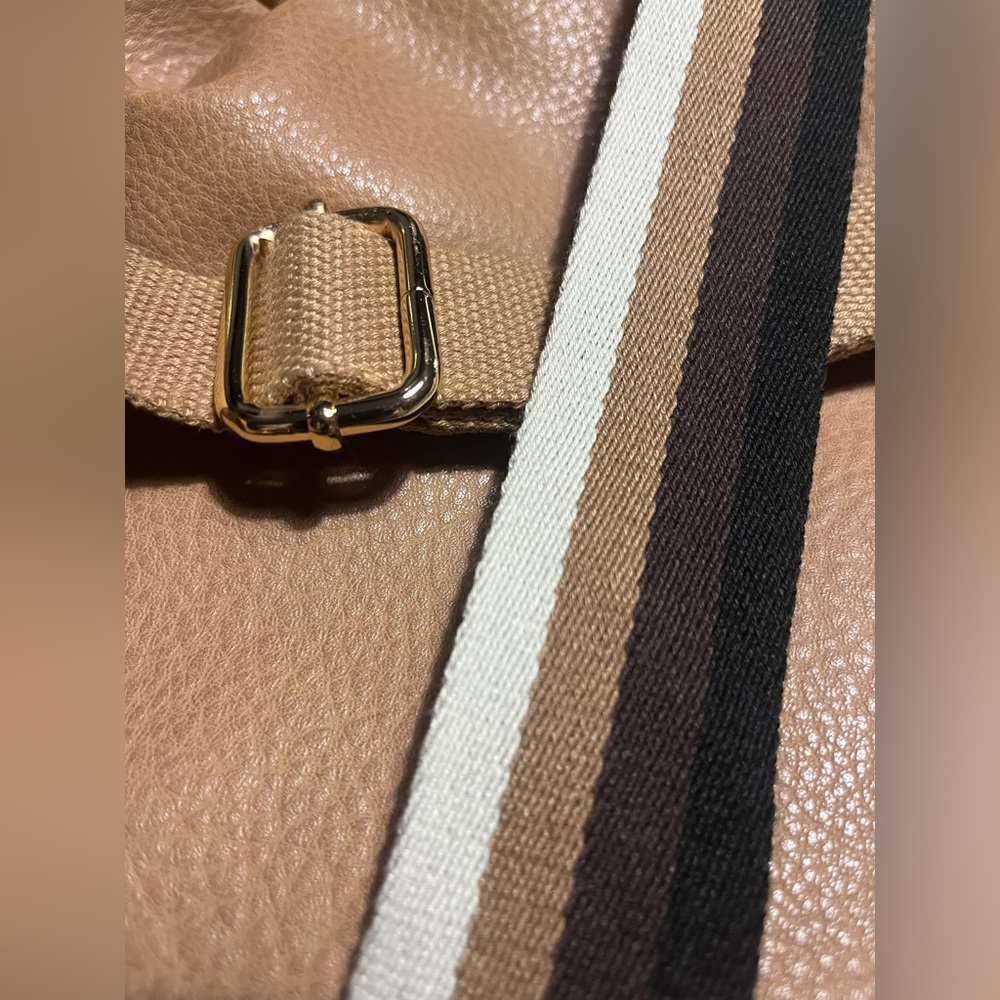 Taupe Vegan Leather - convertible diaper bag - NWOT boutique - Picture 5 of 9